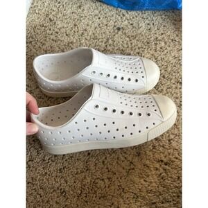 Youth Native Jefferson Slip On Water Shoes  Shell White J3 Beach Outdoors